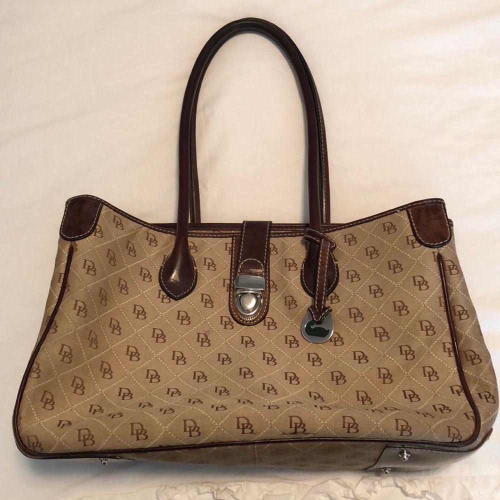 Dooney & Bourke brown quilted bag